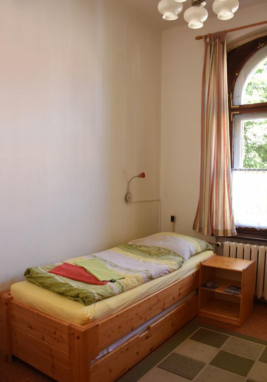 Pension Zur Wartburg Герліц Екстер'єр фото